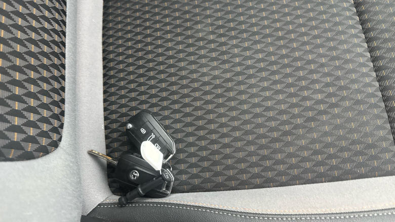 Vauxhall Crossland X 1.2T [110] Tech Line Nav 5dr [Start Stop] Auto Petrol Hatchback